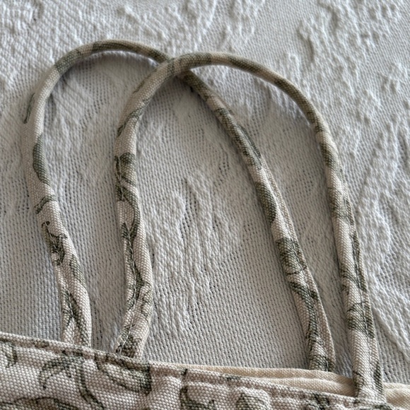 Gently Loved Longaberger Green Leaf Pattern Mini Tote - Picture 9 of 9